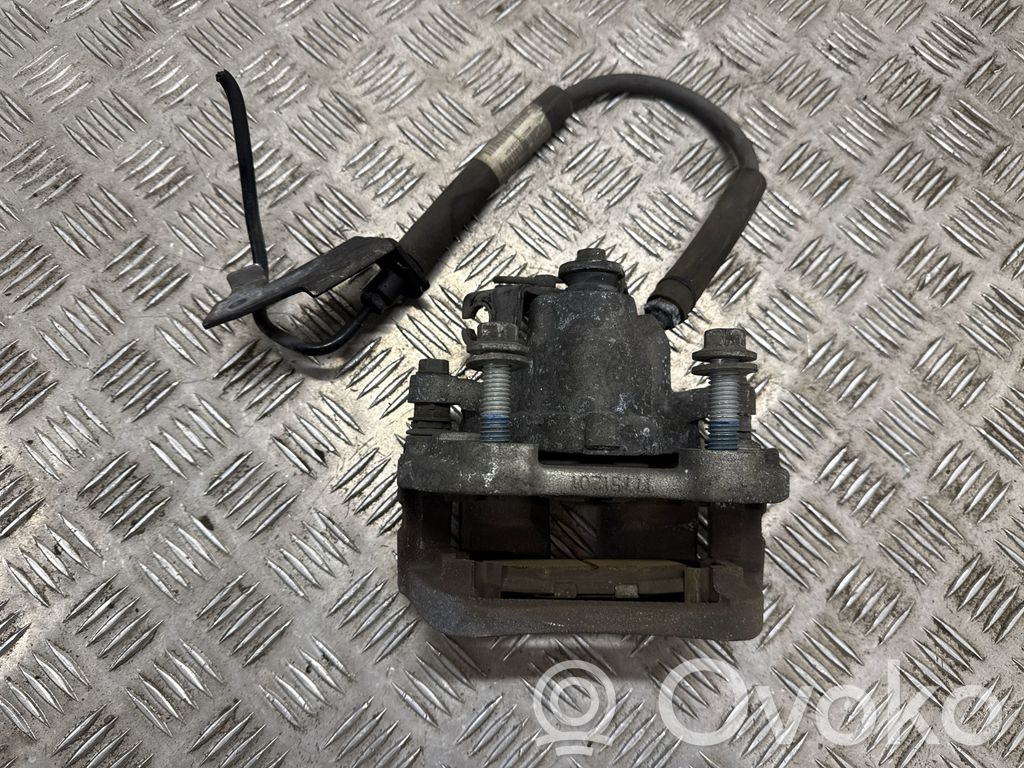 Ford Explorer V Galinis suportas 