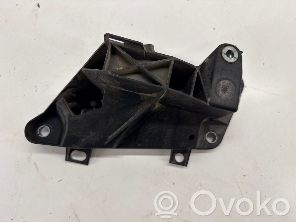 Chrysler Pacifica Radiator support slam panel bracket 