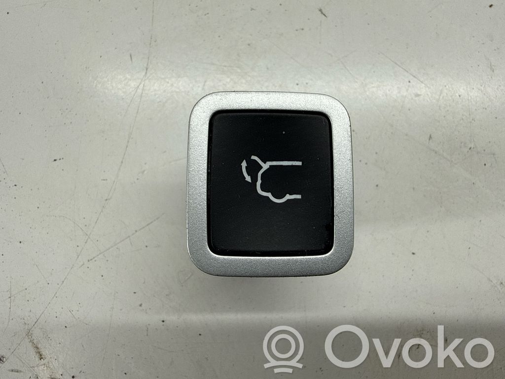 Chrysler Pacifica Interruptor para abrir la puerta trasera 