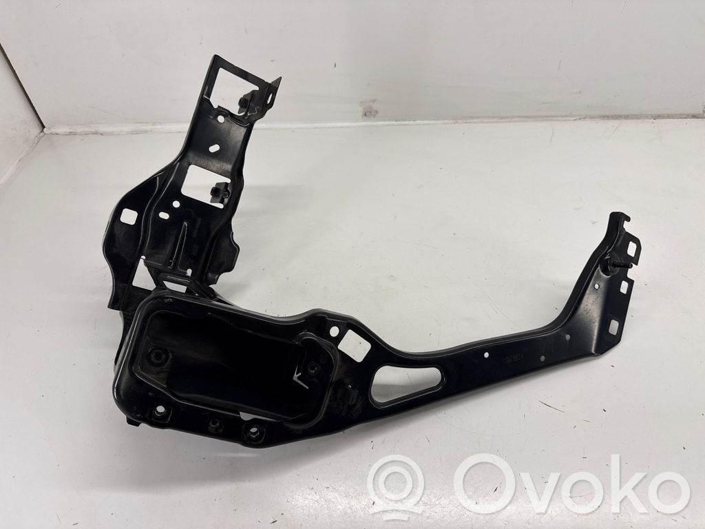 BMW 2 F44 Ajovalon kannake 