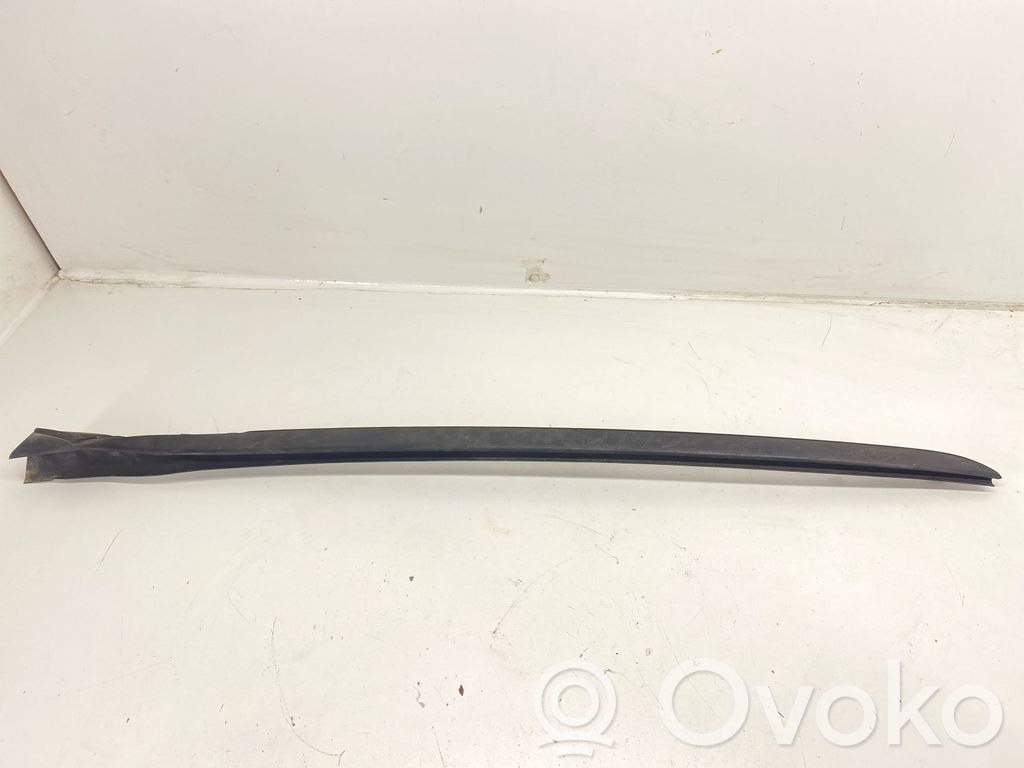 BMW 2 F44 Rivestimento parabrezza 