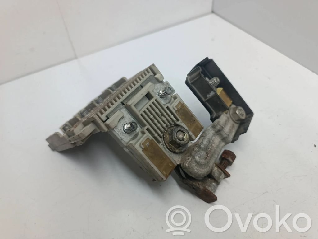 Mitsubishi Grandis Cableado positivo 