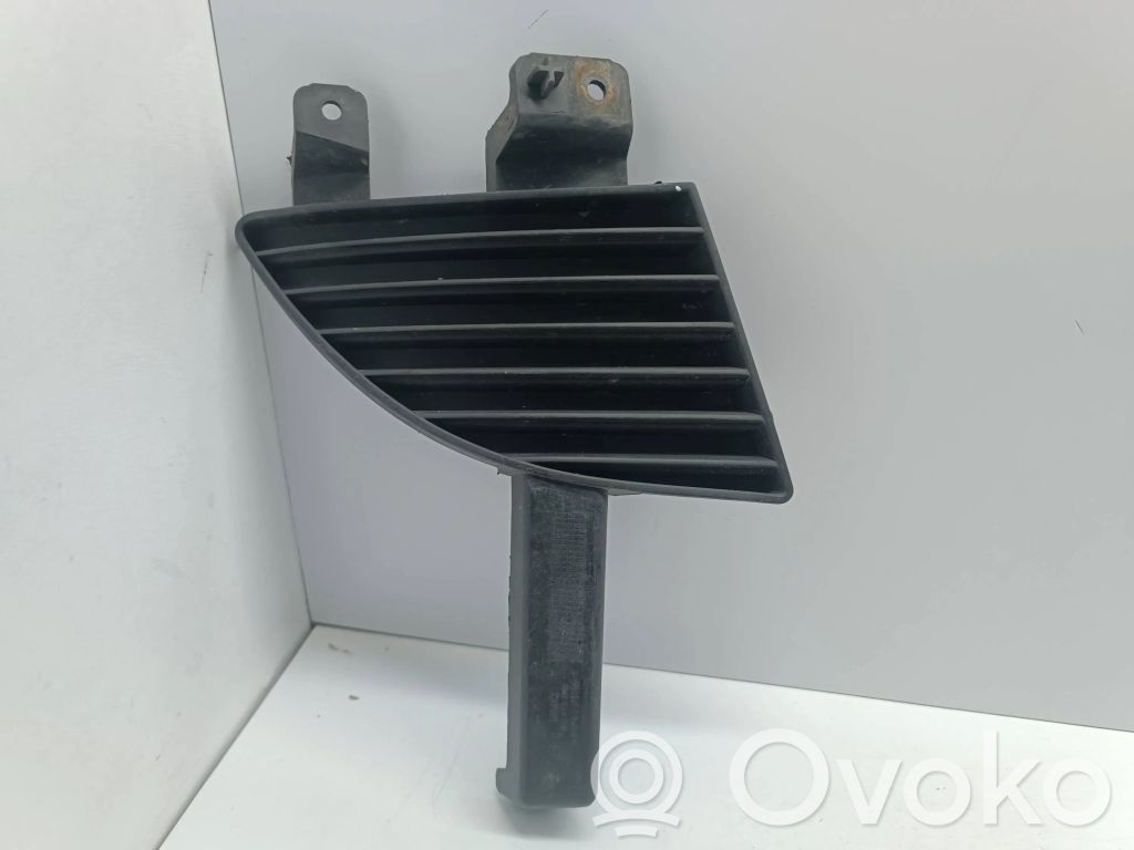 Mitsubishi Space Star Grille inférieure de pare-chocs avant 