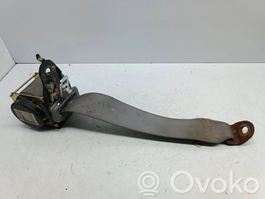 Mazda 3 I Cinturón trasero 