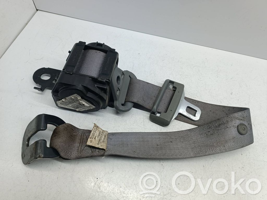 Jeep Grand Cherokee (WK) Rear seatbelt 