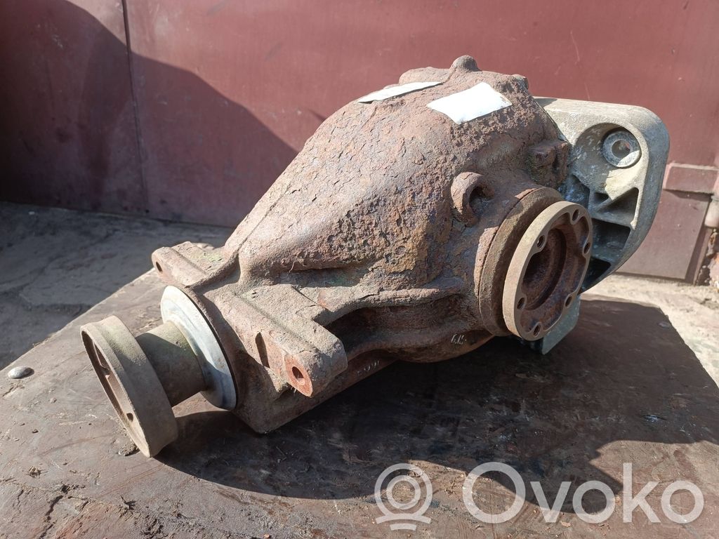 BMW 7 E65 E66 Rear differential 