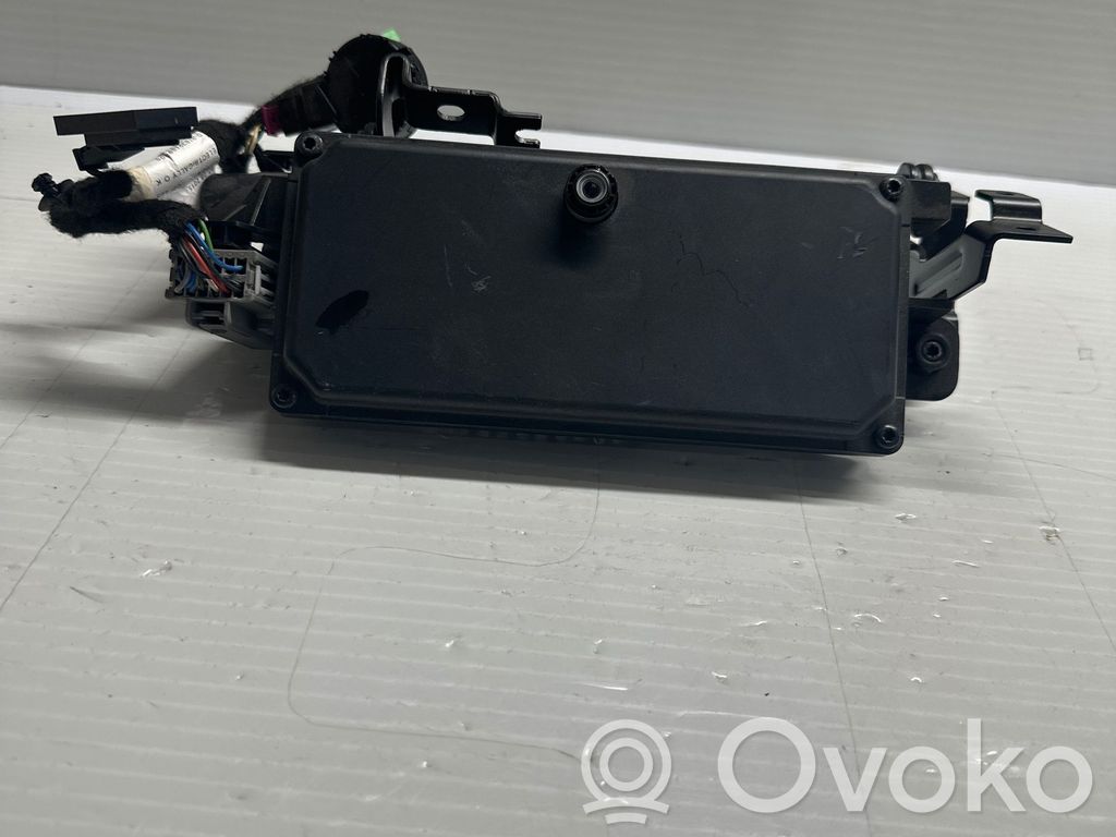 Windshield/windscreen camera   31471458