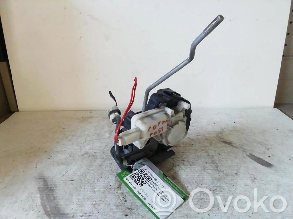 Mazda 2 Tailgate lock latch 