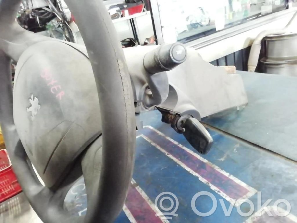 Peugeot Boxer Ohjauspyörä 