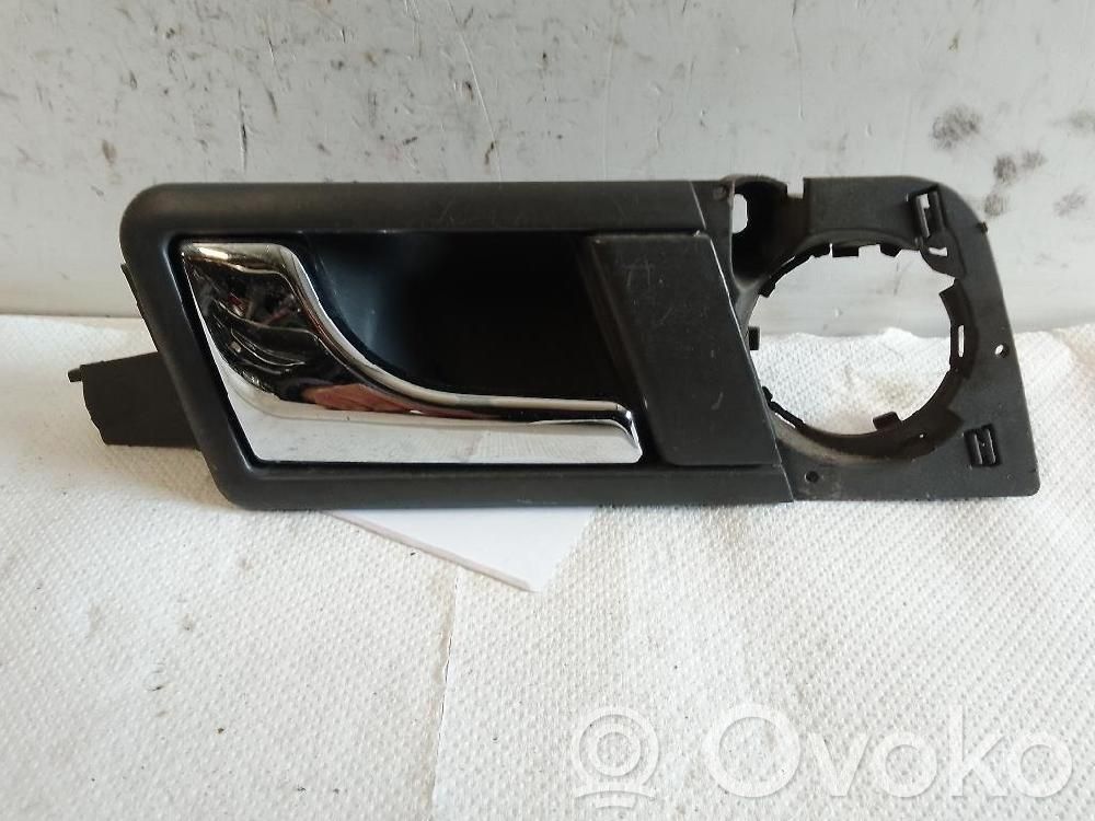 Audi A2 Manecilla interna puerta trasera 