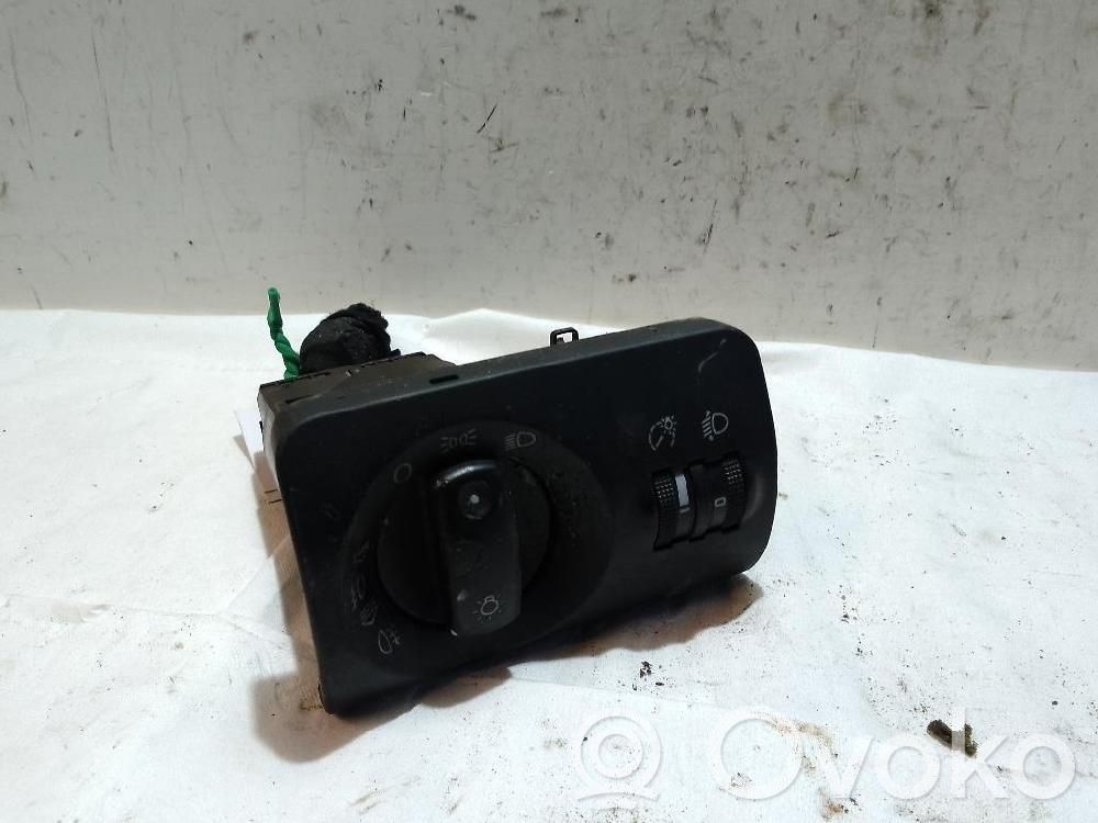 Audi A6 S6 C5 4B Interruptor de luz 