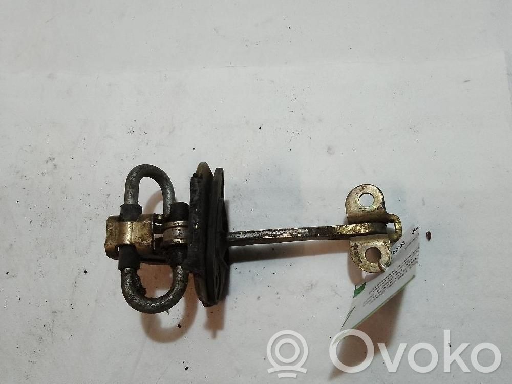 Alfa Romeo 156 Etuoven pidätin 