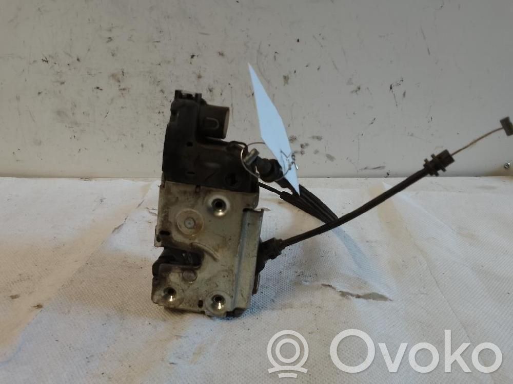 Front door lock   9136N5