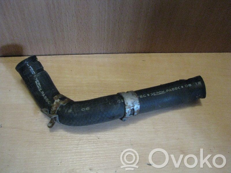 Engine coolant pipe/hose