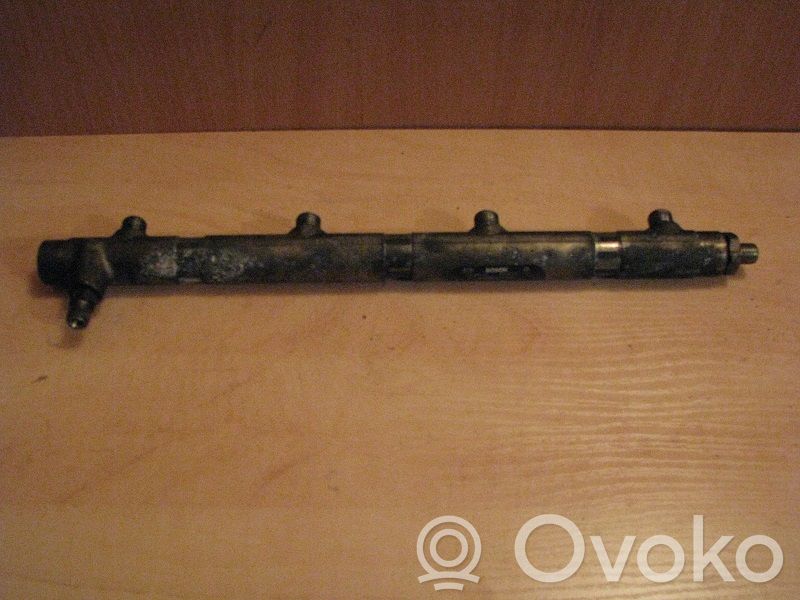 BMW 7 E65 E66 Listwa wtryskowa 