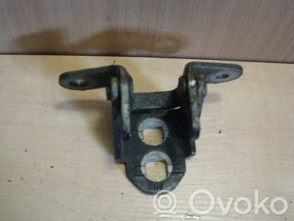 Rear door upper hinge