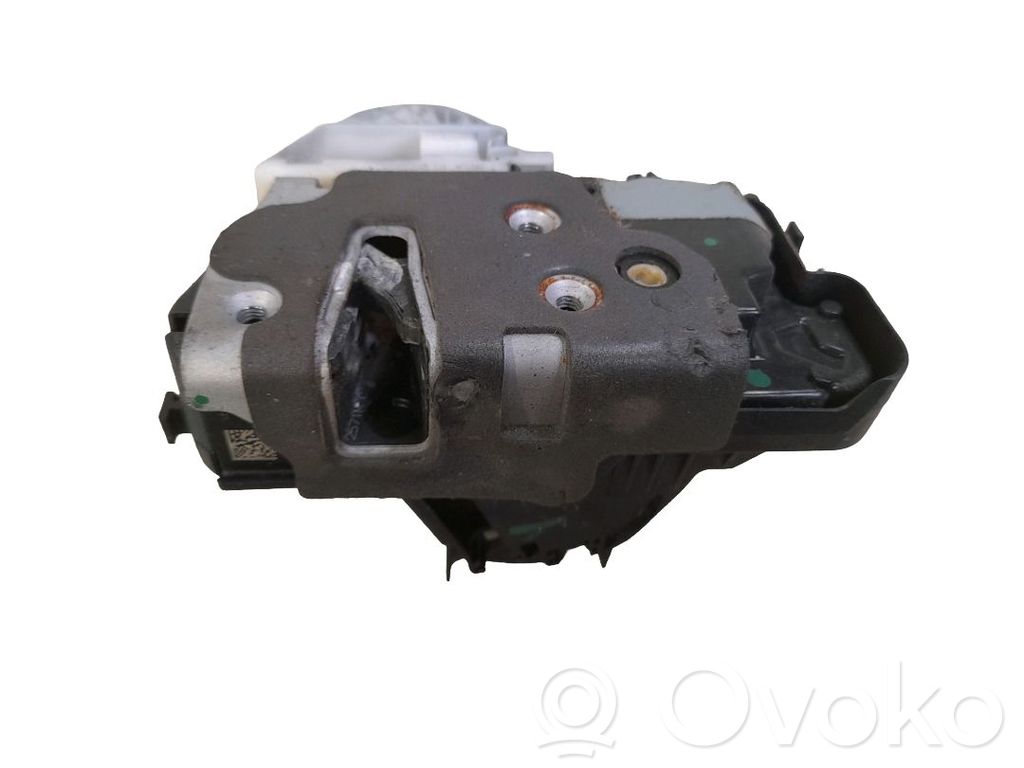 Front door lock   2410666
