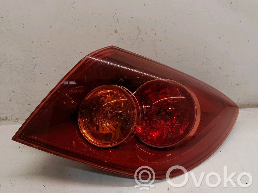 Mazda 3 I Feux arrière / postérieurs