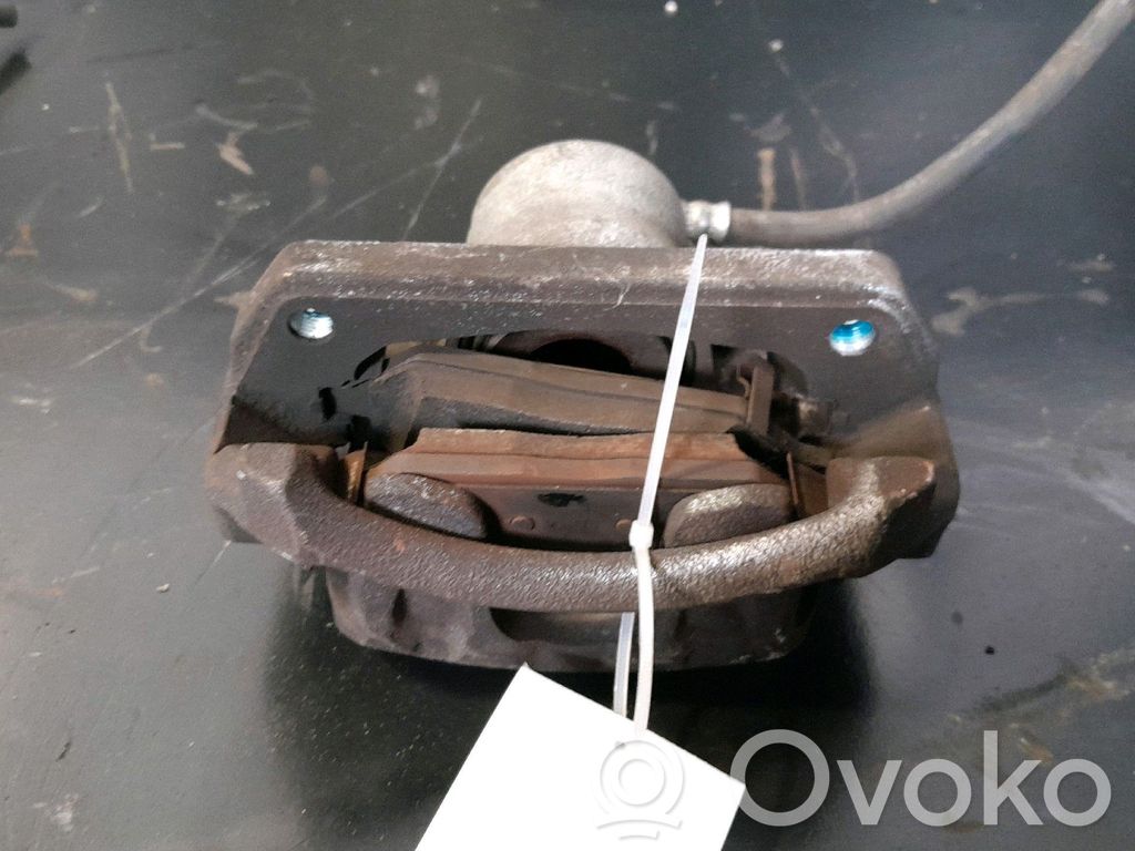 Opel Karl Bremsscheiben und Bremssättel eingestellt 