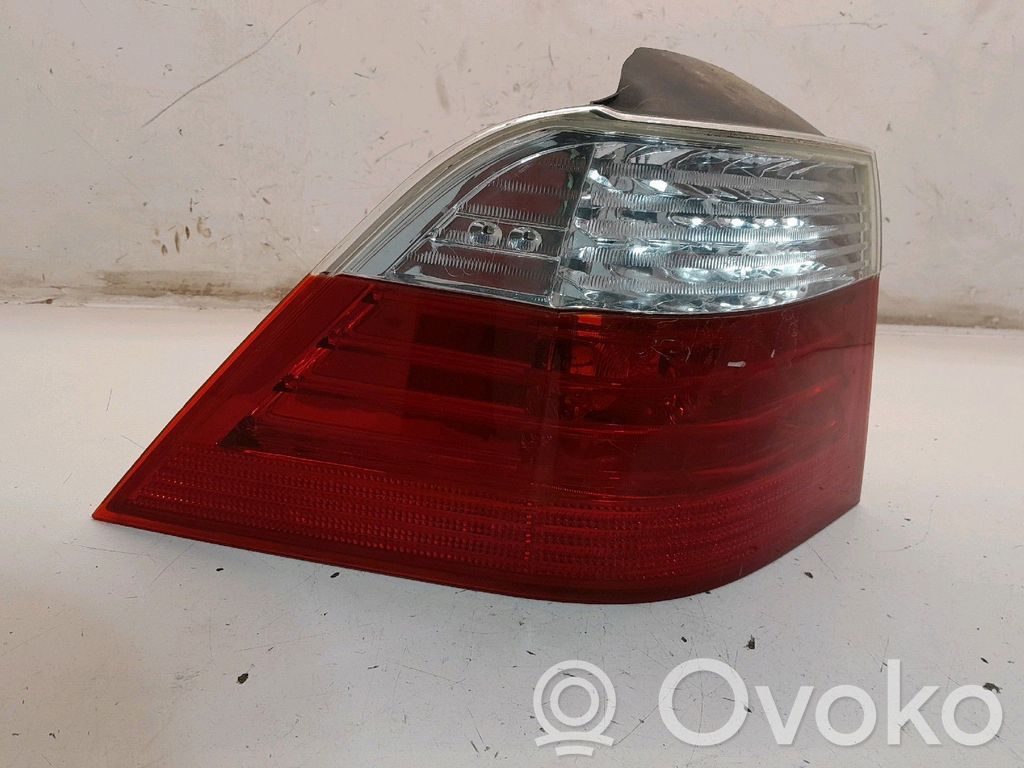 Lampa tylna   63217177693