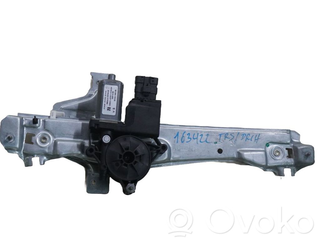 Citroen C3 Macara ușă față cu motor 