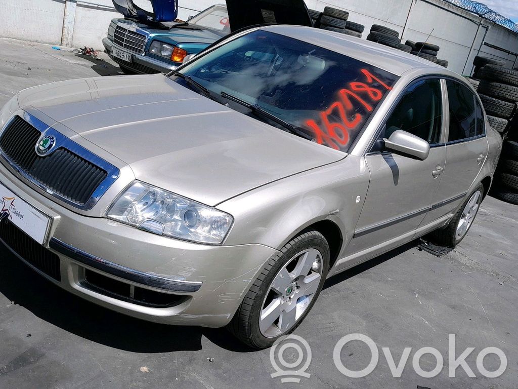 Skoda Superb B5 (3U) Feux arrière / postérieurs