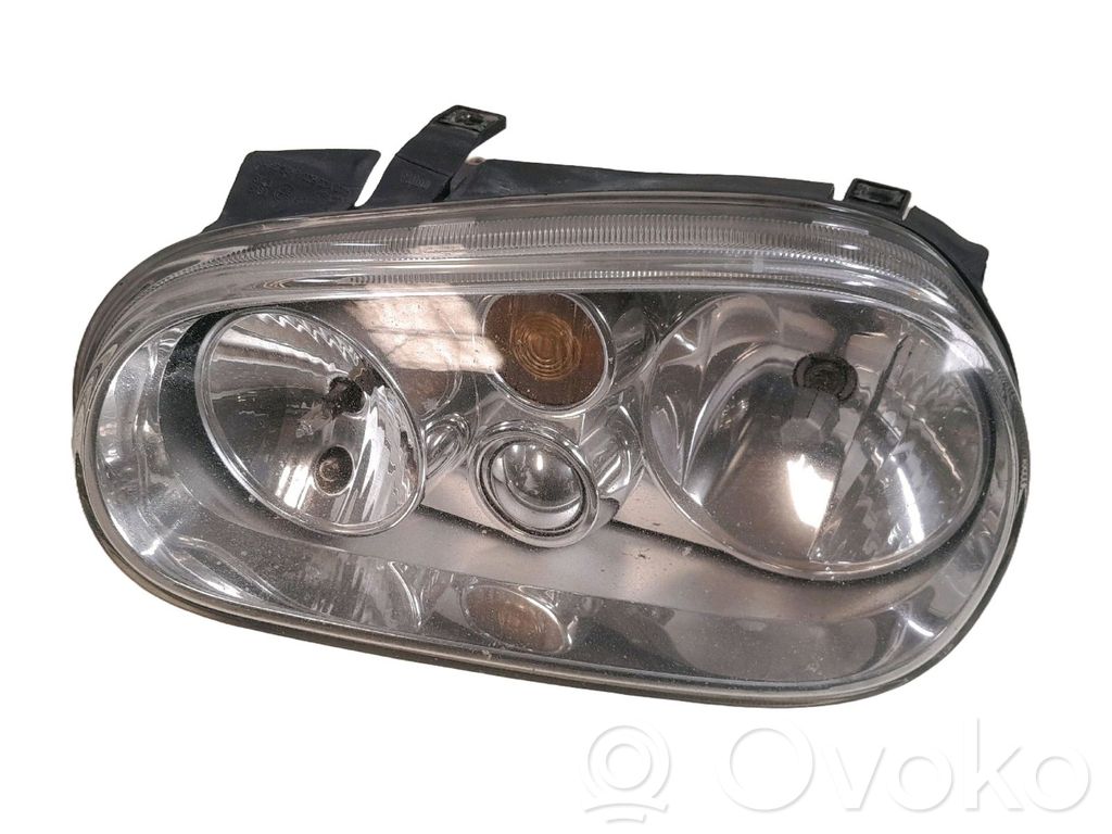 Volkswagen Golf IV Faro/fanale