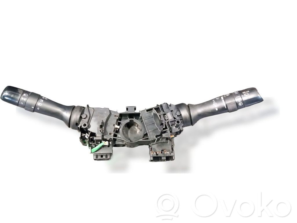Toyota Prius+ (ZVW40) Leva indicatori