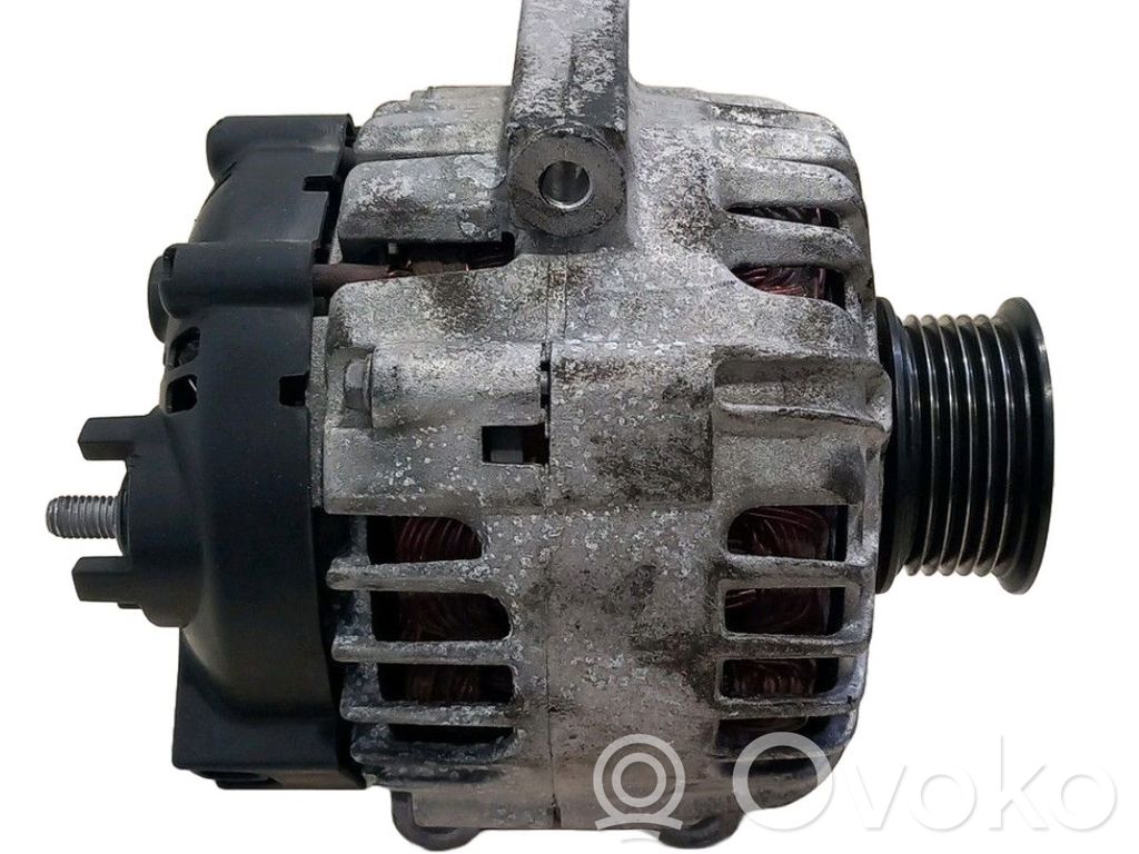 Opel Astra J Generatore/alternatore 