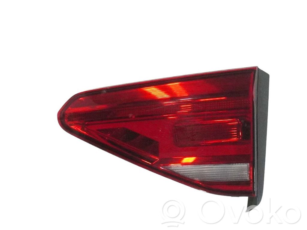 Volkswagen Touran III Luci posteriori