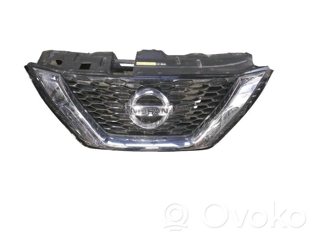 Nissan Qashqai Grilă inferioară bară față 