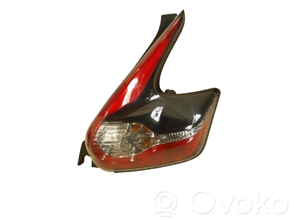 Nissan Juke I F15 Luci posteriori 