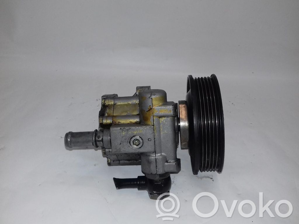 Volkswagen Polo III 6N 6N2 6NF Power steering pump 