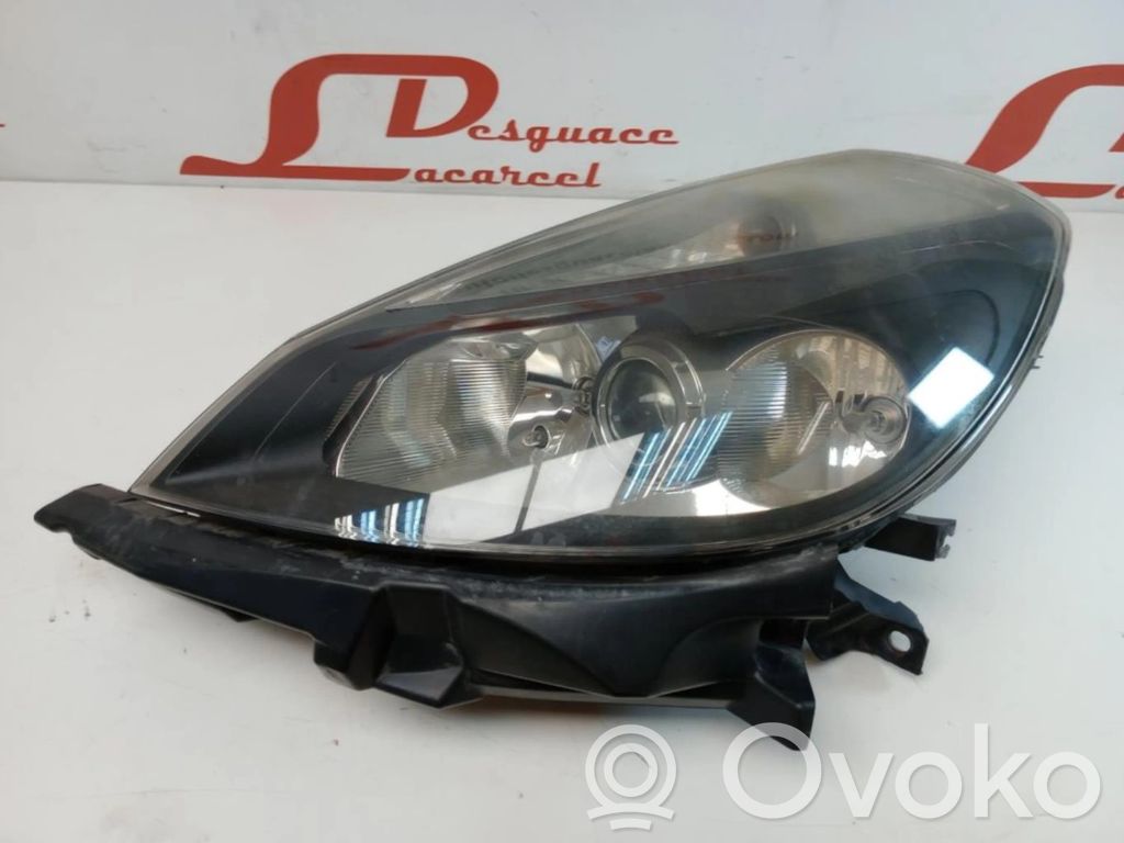 Renault Clio III Phare frontale 