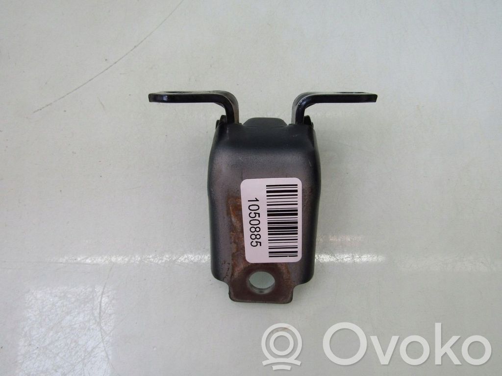 Front door upper hinge   19R,42M,BP,LEWY,LEWYCH