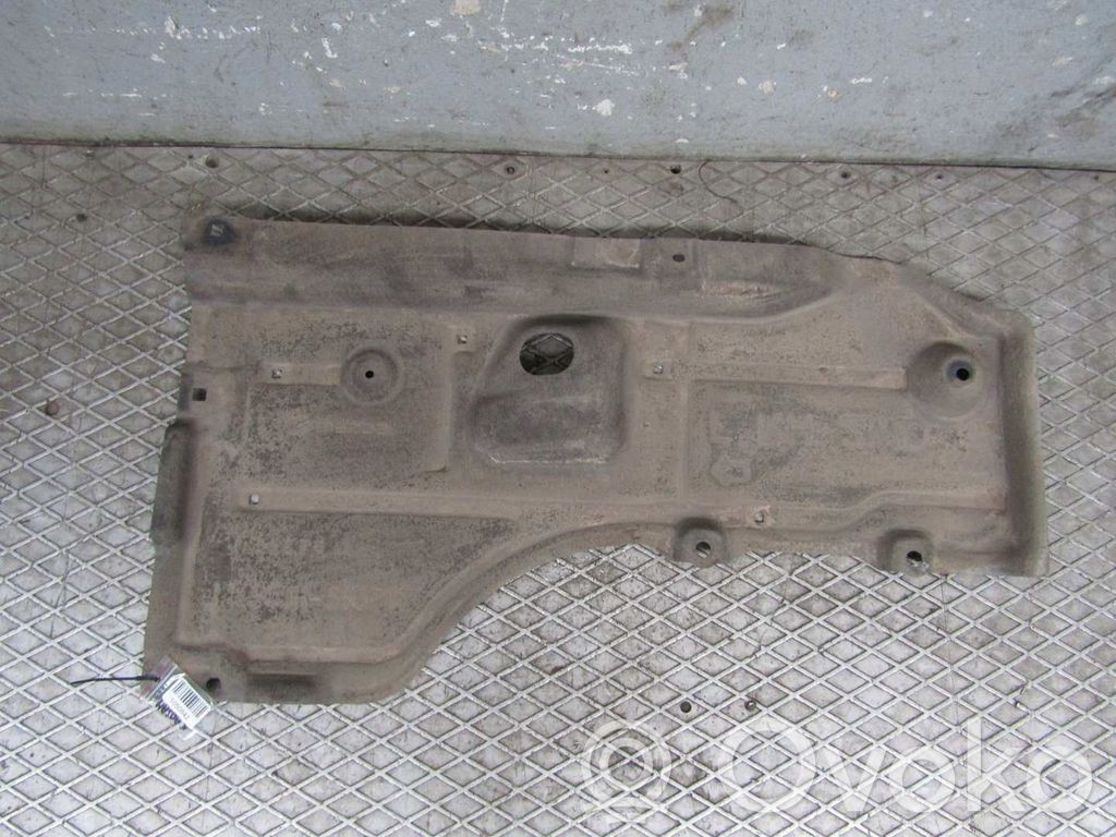 Mazda 3 Dzinēja pārsegs (vāks) 