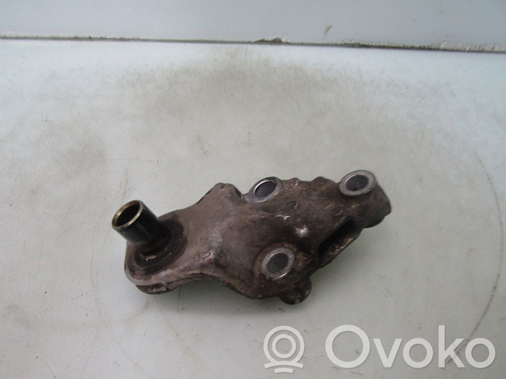 Citroen C5 Engine mounting bracket 