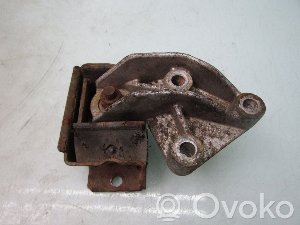 Engine mounting bracket   960211338,5D,90R