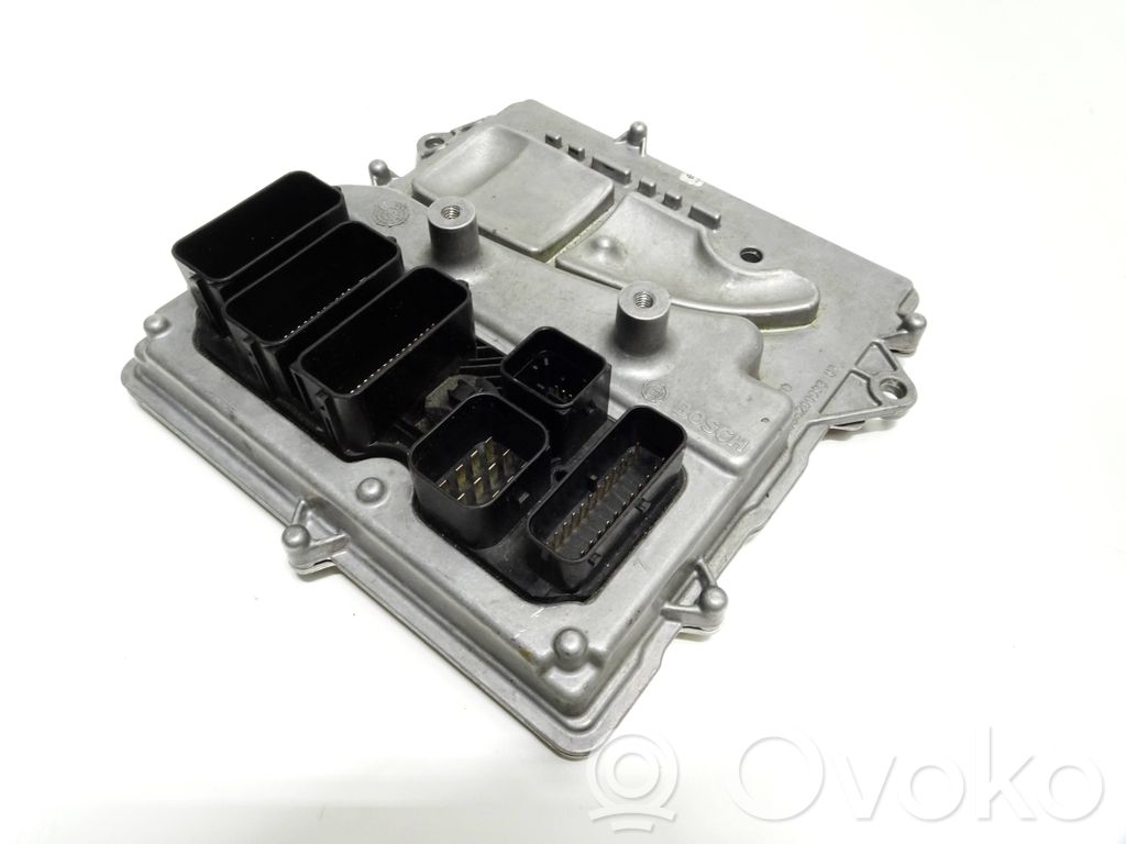 BMW 5 F10 F11 Engine control unit/module 