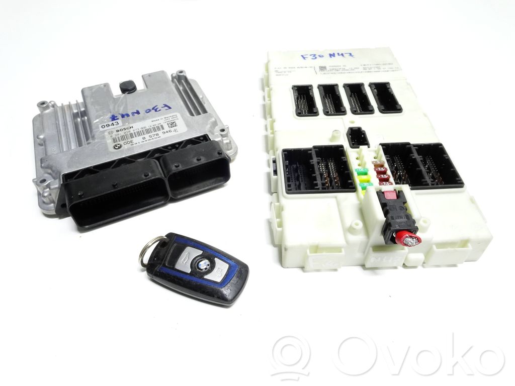 Komputer / Sterownik ECU i komplet kluczy   8578946,9325654,031349450