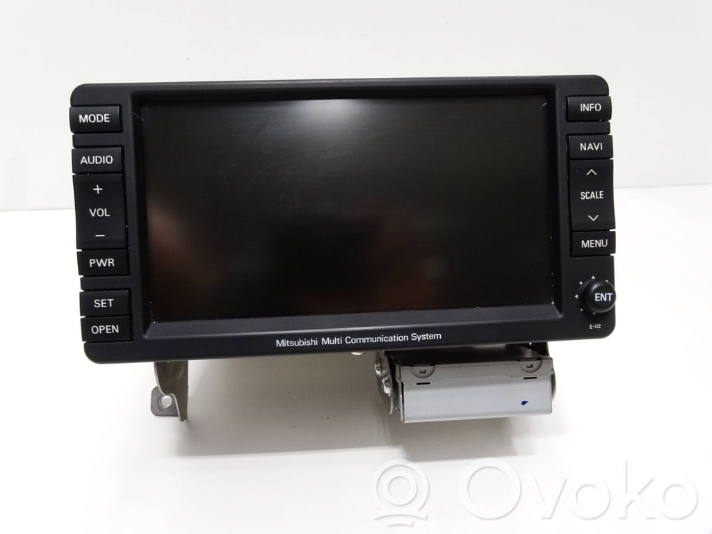 Mitsubishi Outlander Radio/CD/DVD/GPS head unit 