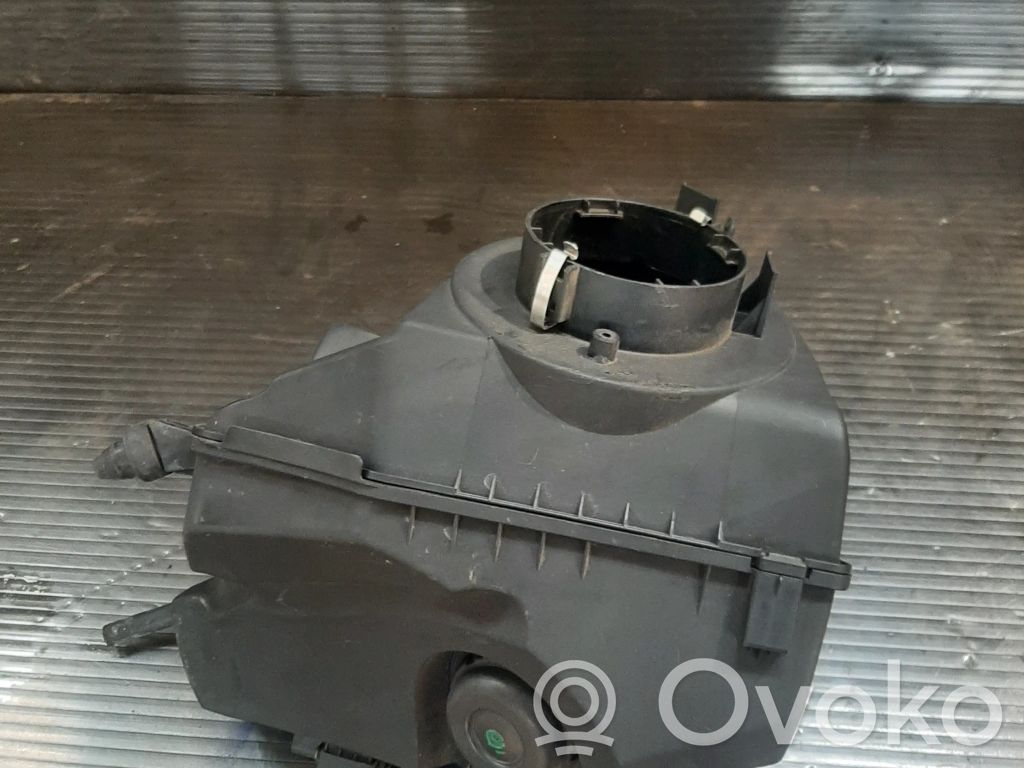 Audi A6 Allroad C6 Air filter box 
