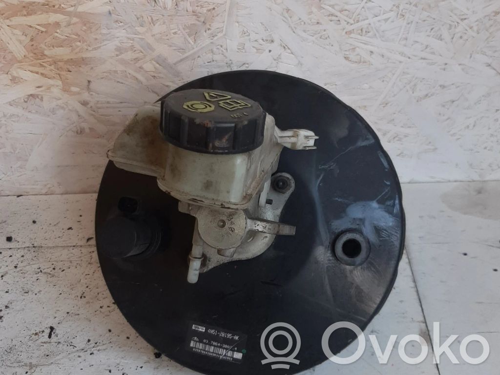 Volvo V50 Brake booster 