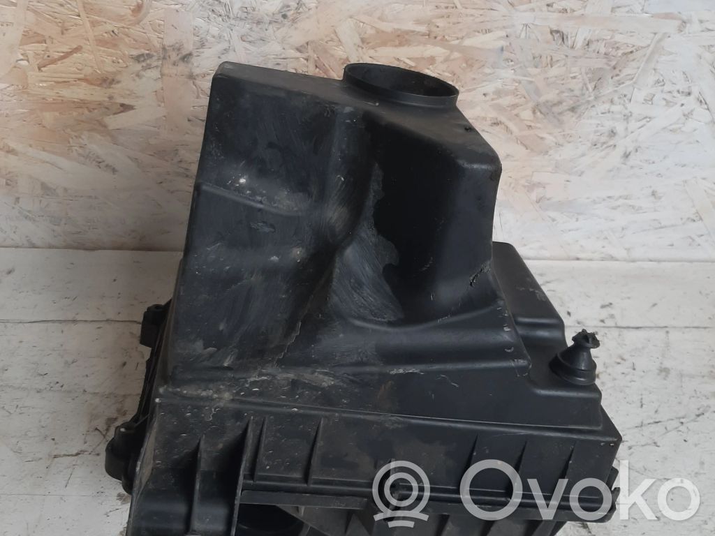Volvo V50 Air filter box 