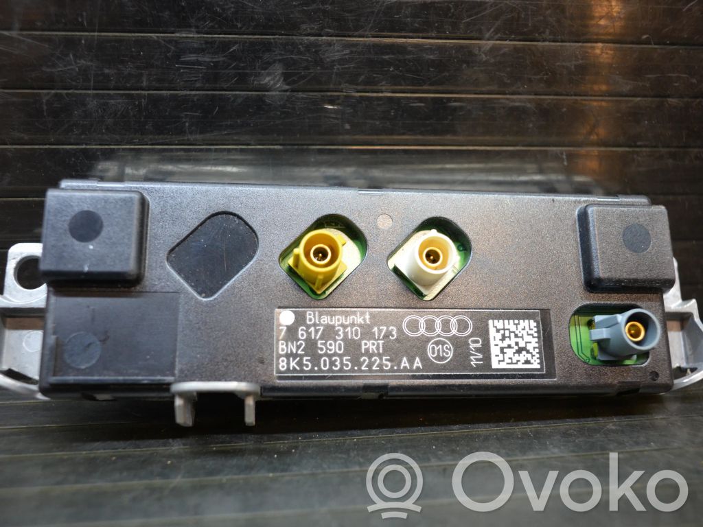 Audi A4 S4 B8 8K Antenos stiprintuvas 