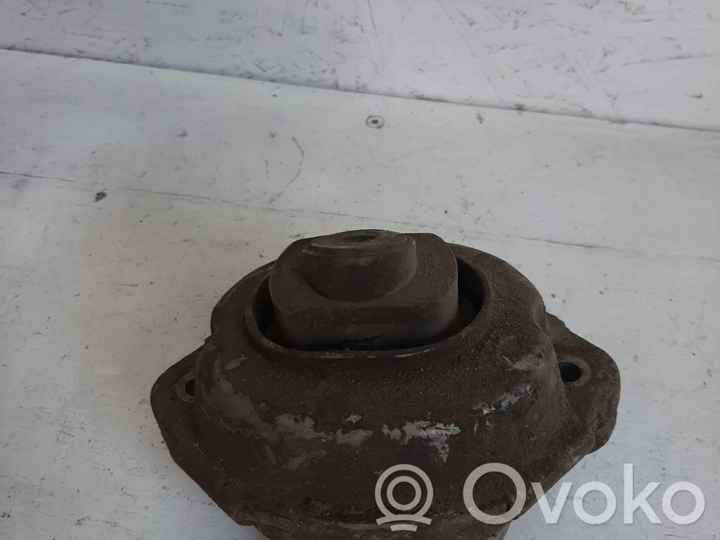 BMW X5 E53 Engine mount bracket 
