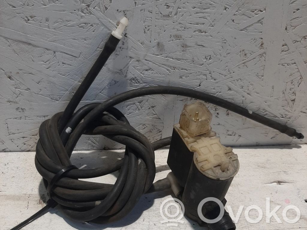 KIA Ceed Windscreen/windshield washer pump 