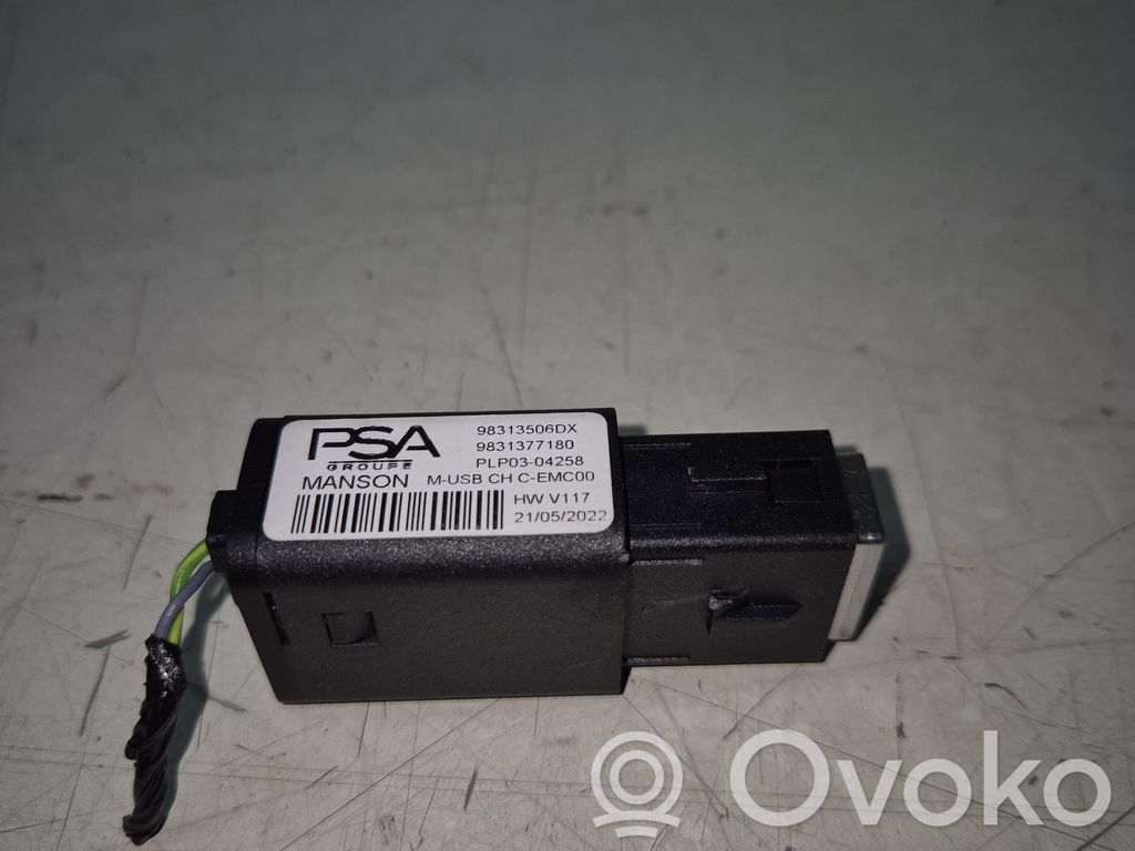 Enchufe conector USB   98313506DX