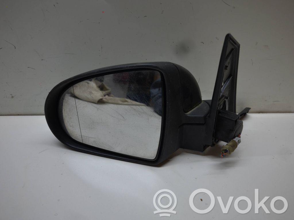 Mitsubishi Colt Front door electric wing mirror 