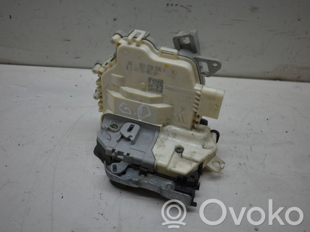 Audi A4 S4 B8 8K Aizmugurē slēdzene 